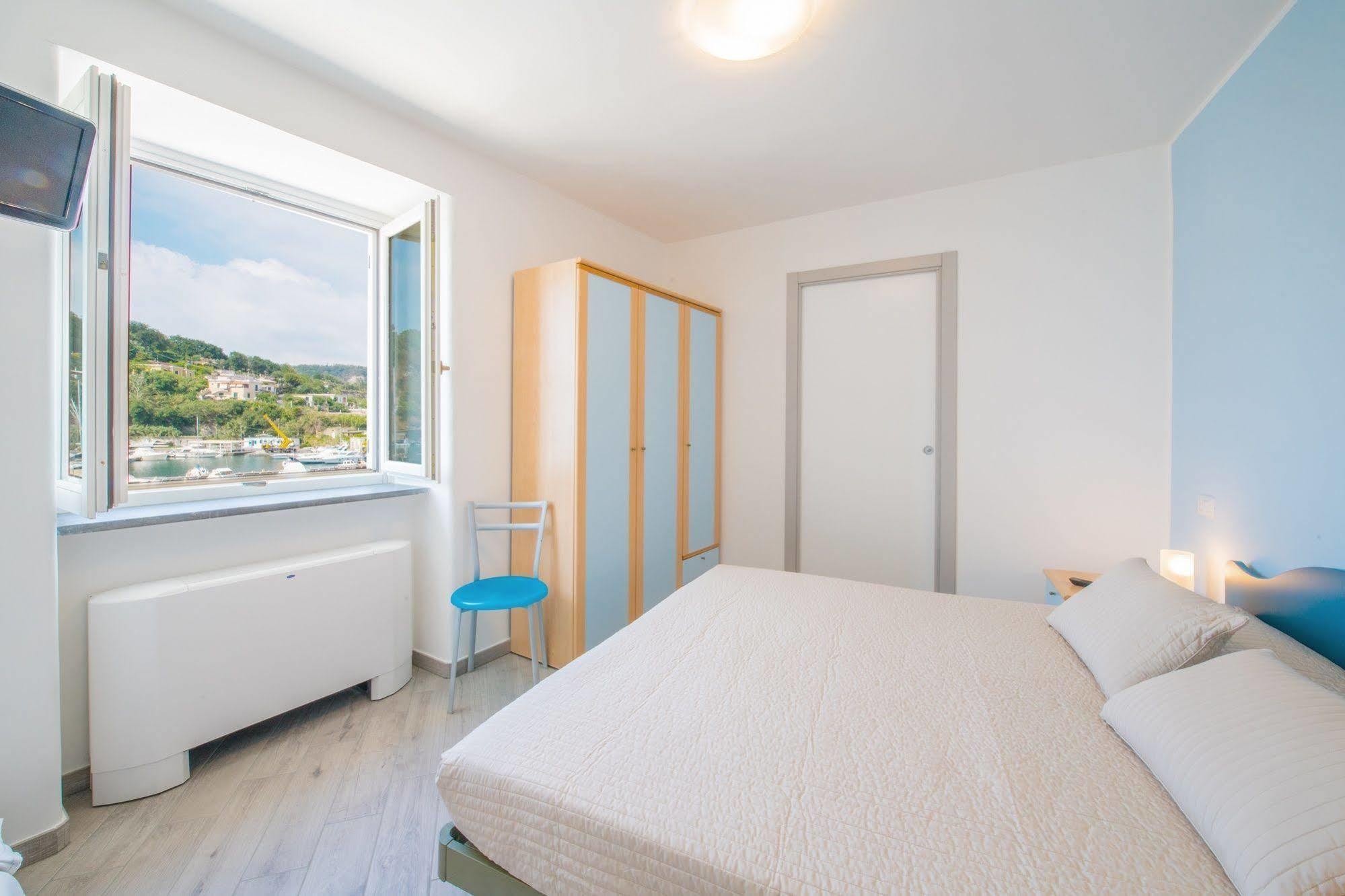 Hotel Ristorante Crescenzo Procida